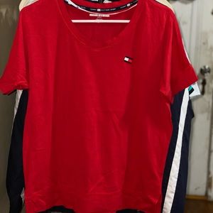 Women’s (S) Tommy Hilfiger short sleeve tee